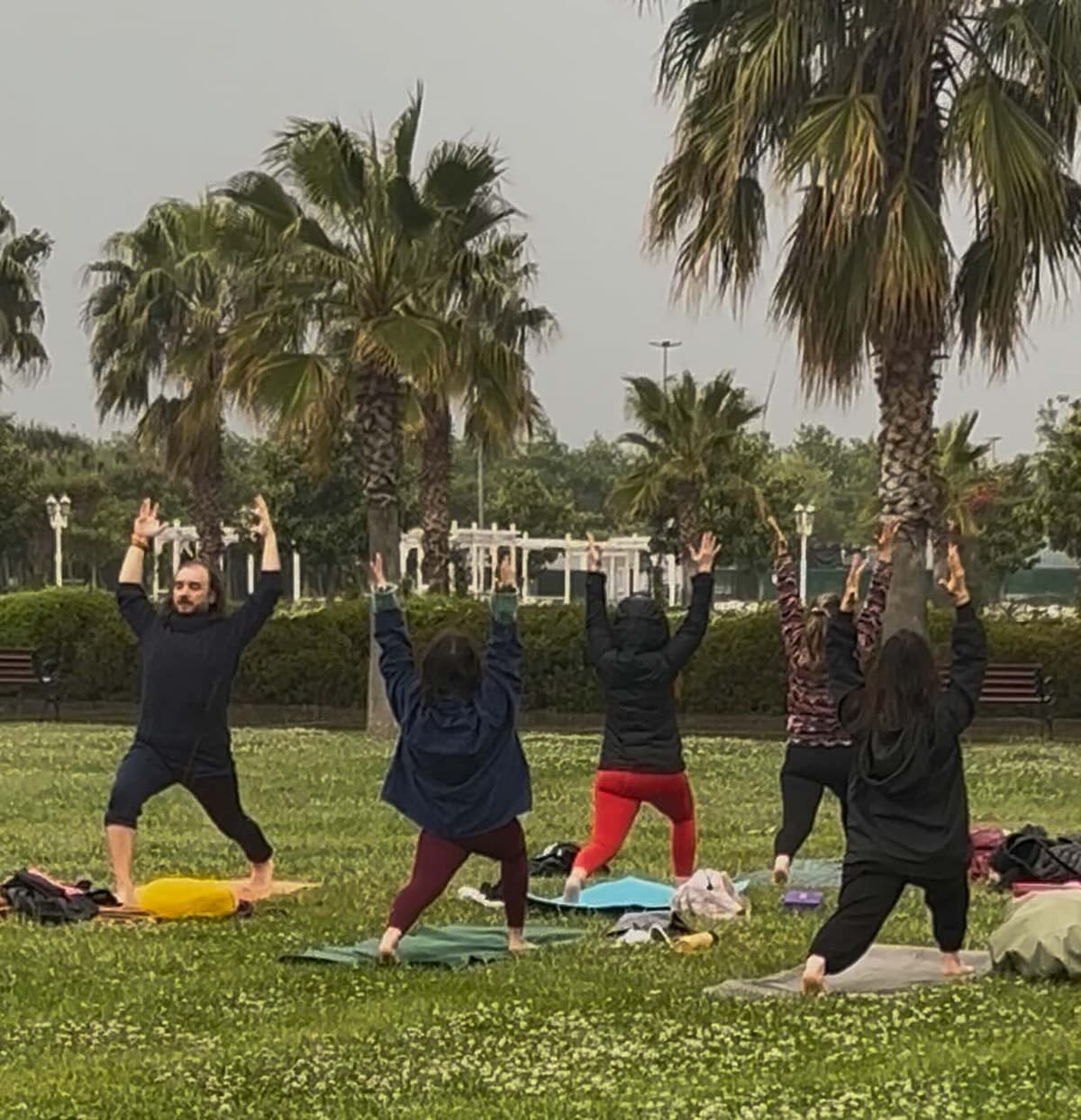 Kahvesine Yoga Fotoğrafı 11